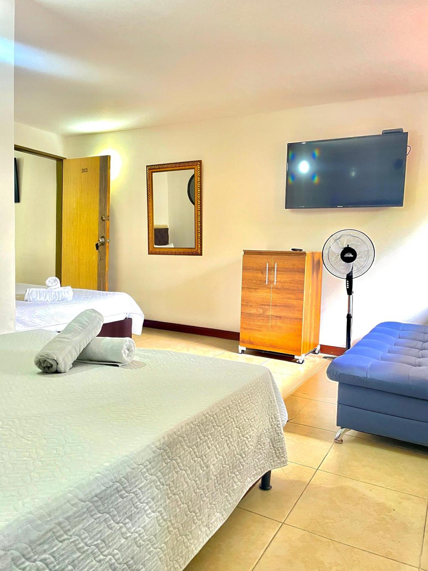 Hotel Torre Primavera Medellín Kültér fotó